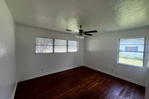 416 Azalea Dr, Baytown, TX 77520 - Photo 11