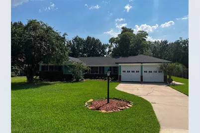 416 Azalea Drive, Baytown, TX 77520 - Photo 1