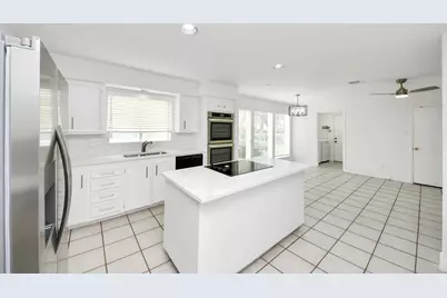 11415 Ella Lee Lane, Houston, TX 77077 - Photo 9