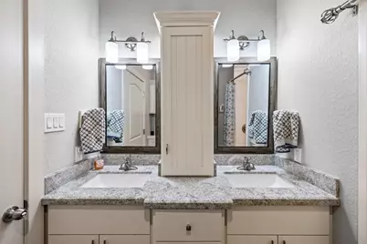 853 Wommack, Crystal Beach, TX 77650 - Photo 17
