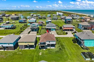 853 Wommack, Crystal Beach, TX 77650 - Photo 41