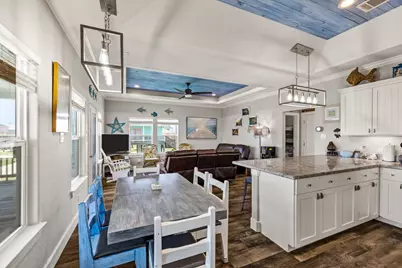853 Wommack, Crystal Beach, TX 77650 - Photo 23
