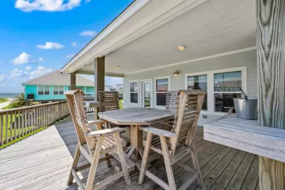 853 Wommack, Crystal Beach, TX 77650 - Photo 7
