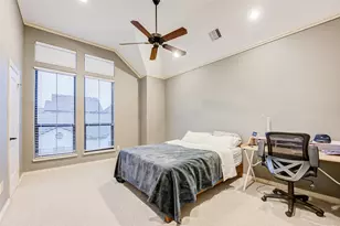 3105 Fairdale Oaks E, Houston, TX 77057 - Photo 11