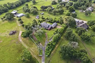 583 Lazy Ln, Madisonville, TX 77864 - Photo 39