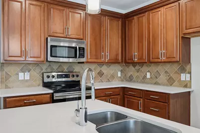 3 Avenswood Place, The Woodlands, TX 77382 - Photo 9