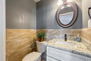 3715 Ave O 1/2, Galveston, TX 77550 - Photo 3