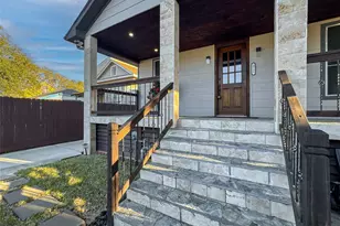 3715 Ave O 1/2, Galveston, TX 77550 - Photo 5