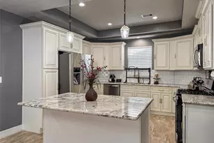 3715 Ave O 1/2, Galveston, TX 77550 - Photo 7