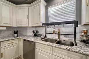 3715 Ave O 1/2, Galveston, TX 77550 - Photo 17