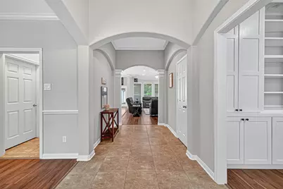 718 Silver Creek Circle, Richmond, TX 77406 - Photo 5