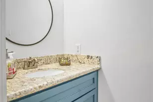 4417 Betty St, Bellaire, TX 77401 - Photo 11