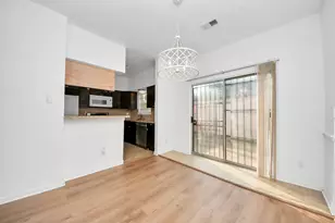 12500 Brookglade Cir, Houston, TX 77099 - Photo 5