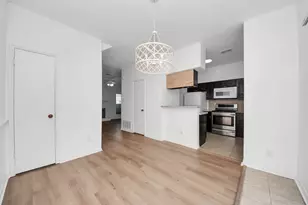 12500 Brookglade Cir, Houston, TX 77099 - Photo 9