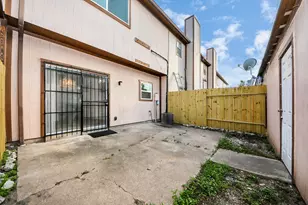12500 Brookglade Cir, Houston, TX 77099 - Photo 31