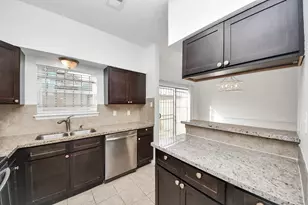 12500 Brookglade Cir, Houston, TX 77099 - Photo 15