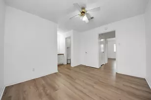 12500 Brookglade Cir, Houston, TX 77099 - Photo 19
