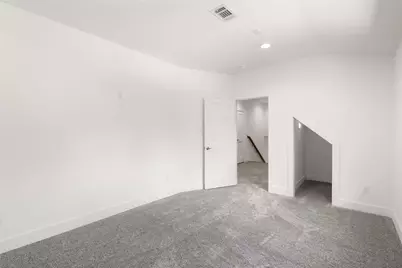 1216 S Hill Street, Alvin, TX 77511 - Photo 17
