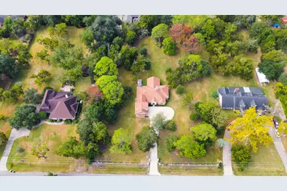 1216 S Hill Street, Alvin, TX 77511 - Photo 37