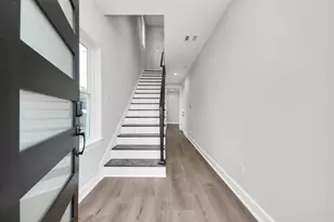 1605 Sylvester Rd, Houston, TX 77009 - Photo 3