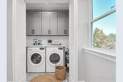 1605 Sylvester Road, Houston, TX 77009 - Photo 9