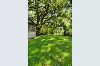 1914 Howell Avenue, La Marque, TX 77568 - Photo 7