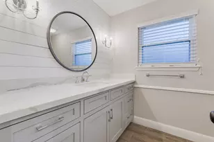 15203 Camelback Ct, Houston, TX 77079 - Photo 13
