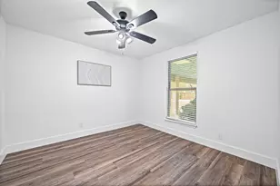 5518 Bretshire Dr, Houston, TX 77016 - Photo 23