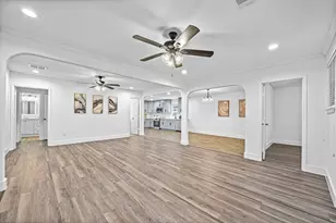 5518 Bretshire Dr, Houston, TX 77016 - Photo 9
