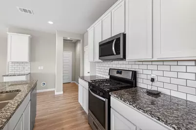 13009 Leisure Cove Drive, La Marque, TX 77568 - Photo 9