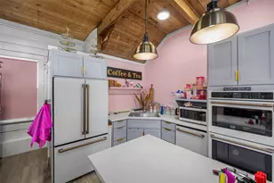 1801 Avenue L, Galveston, TX 77550 - Photo 9