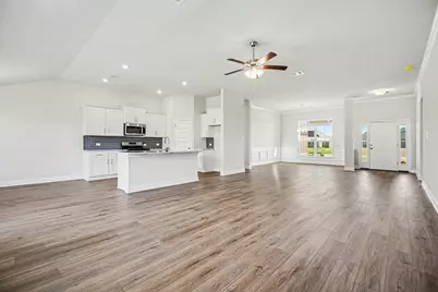 5 Keystone Court, Angleton, TX 77515 - Photo 9