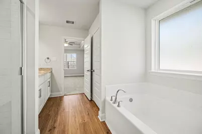 5 Keystone Court, Angleton, TX 77515 - Photo 25