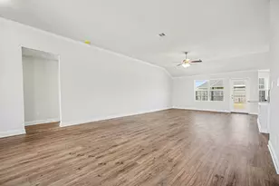 5 Keystone Ct, Angleton, TX 77515 - Photo 13