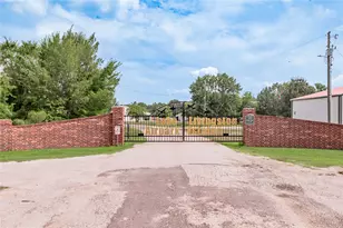 150 Air Park Dr, Livingston, TX 77351 - Photo 39
