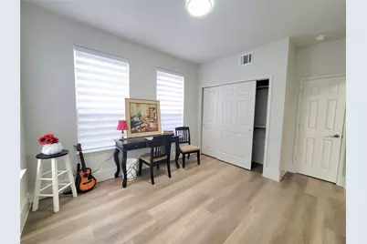12014 Natural Bridges Lane, Sugar Land, TX 77498 - Photo 5