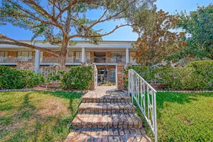 2121 Fountain View Dr, Houston, TX 77057 - Photo 29