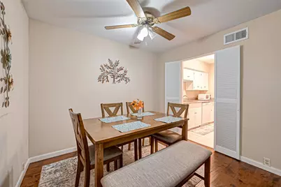2121 Fountain View Drive #16, Houston, TX 77057 - Photo 5