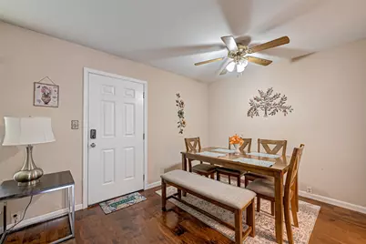 2121 Fountain View Drive #16, Houston, TX 77057 - Photo 3