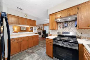 25902 Fairbrook Ln, Spring, TX 77373 - Photo 13