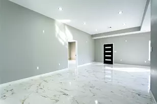 408 County Rd 3414, Cleveland, TX 77327 - Photo 11