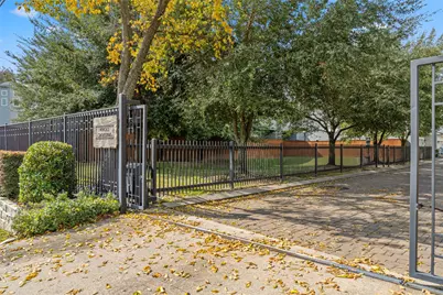 8923 Highgate Lane, Houston, TX 77080 - Photo 23