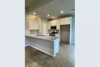 15506 Arrowhead Loop W, Willis, TX 77378 - Photo 9