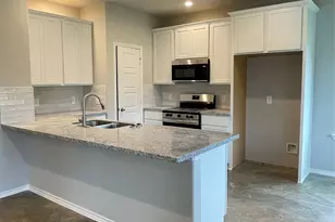 15506 Arrowhead Loop W, Willis, TX 77378 - Photo 9