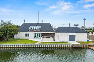 36 S Shore Dr, Galveston, TX 77551 - Photo 1