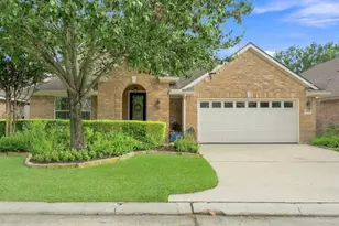 15243 Scenic Woodland Dr, Conroe, TX 77384 - Photo 1