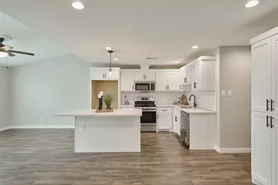 1014 Graham Drive #L2, Tomball, TX 77375 - Photo 9