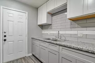 5117 Lavender St, Houston, TX 77026 - Photo 9