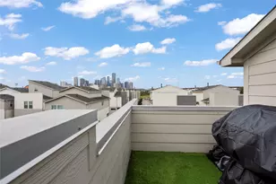 317 Eado Park Cir, Houston, TX 77020 - Photo 37