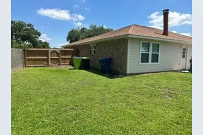 1914 Quail Green Court, Missouri City, TX 77489 - Photo 9